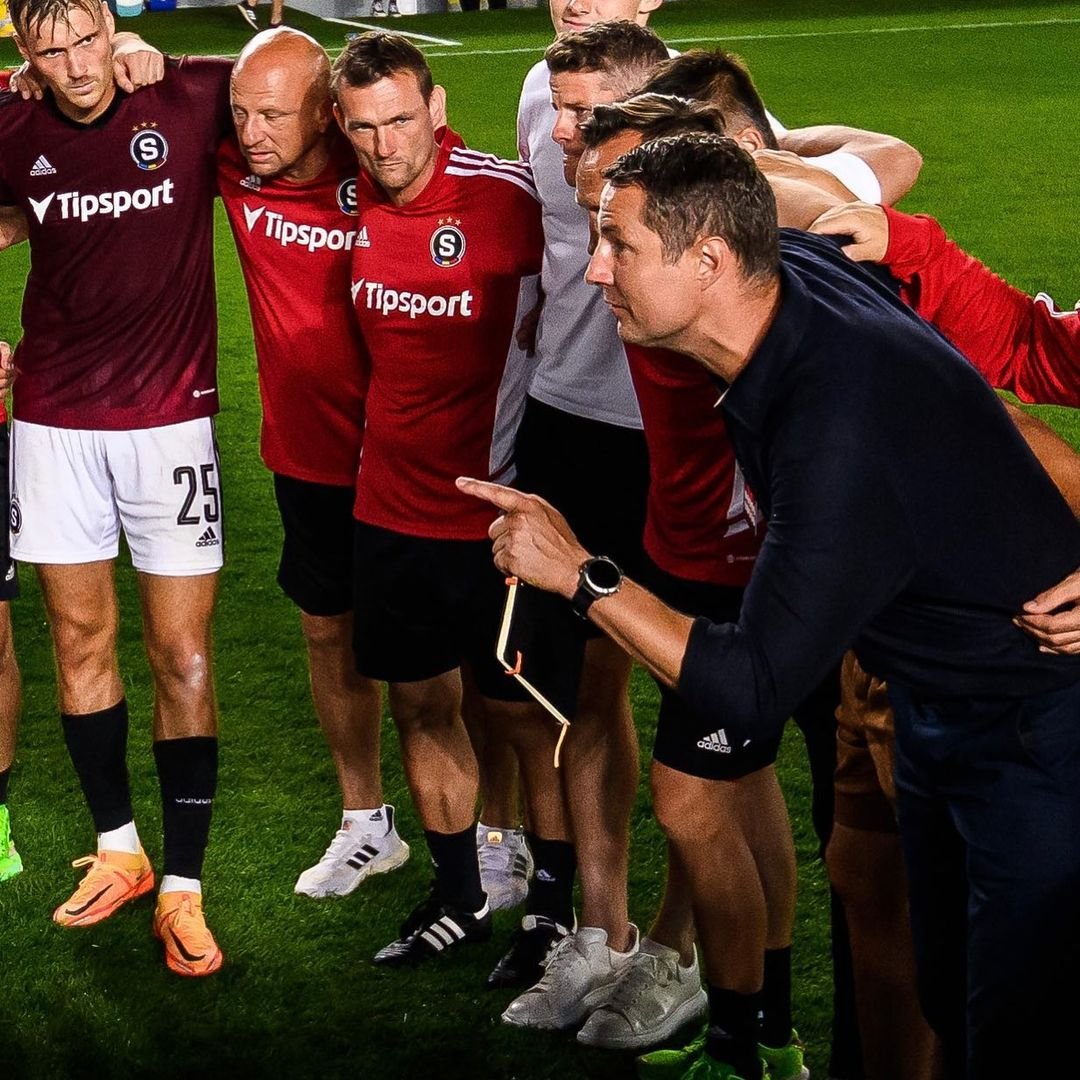 ? BUĎ V TÝMU #100 | PriskeBALL ?
? Jubilejní díl s číslem ? je konečně na našem YouTube! Prožijte velmi netradiční ? trénink nebo se přidejte do středového kruhu po vítězství v Boleslavi ?